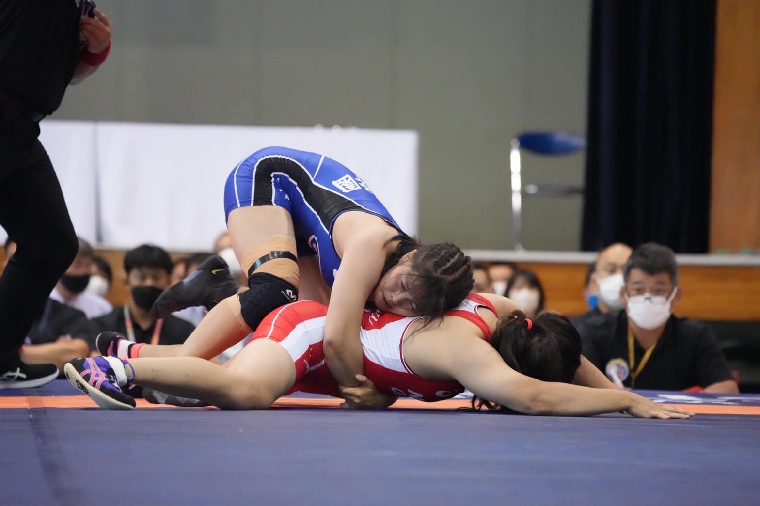 レスリング部(女子) インターハイ 優勝!!・第3位! 芦屋学園中学校・高等学校